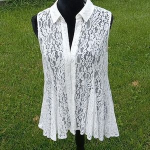 Lacy Button Down❤️